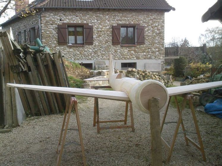 Un racer vraiment emblématique : le Hughes H-1 Un racer vraiment emblématique : le Hughes H-1