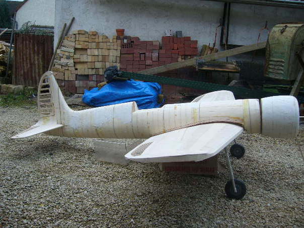 Un racer vraiment emblématique : le Hughes H-1 Un racer vraiment emblématique : le Hughes H-1