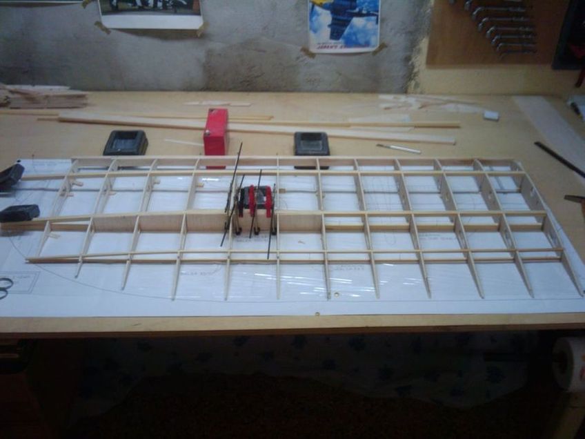 Le projet d'une escadrille de Gee-Bee Model Y. Le projet d'une escadrille de Gee-Bee Model Y.