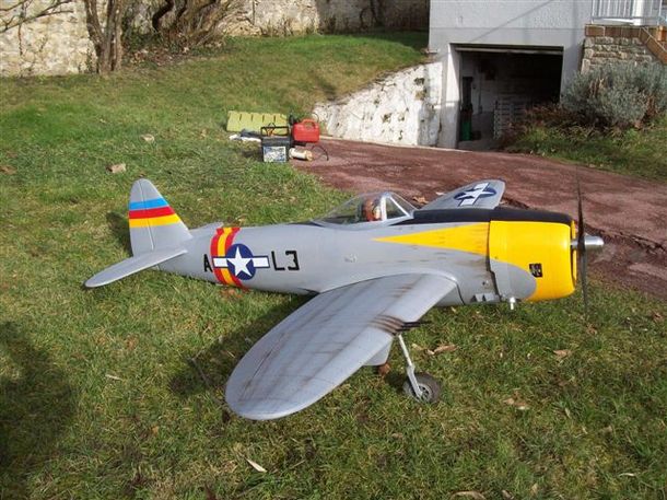 La construction du P-47 d'Alain La construction du P-47 d'Alain