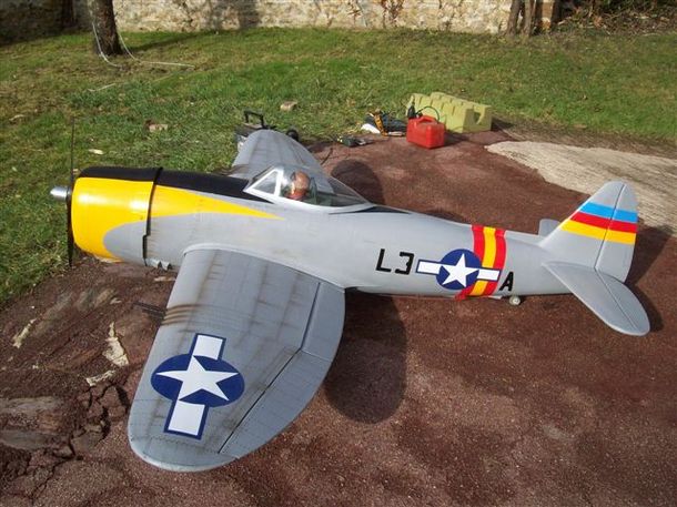 La construction du P-47 d'Alain La construction du P-47 d'Alain