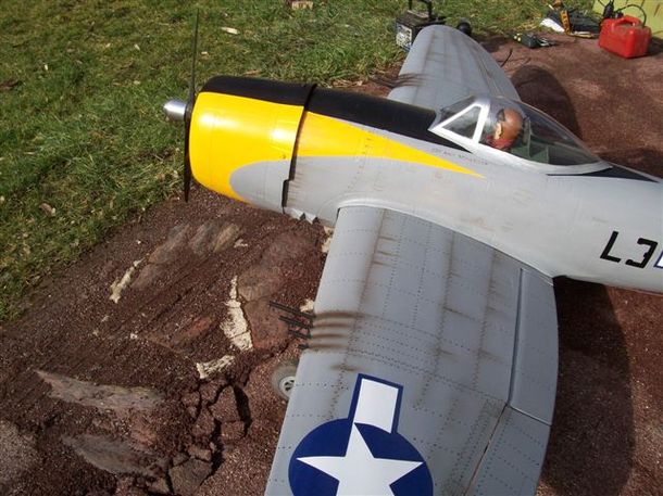 La construction du P-47 d'Alain La construction du P-47 d'Alain