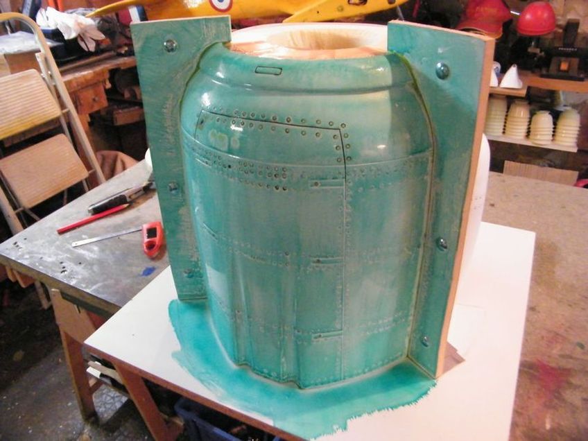 FW 190 1ère partie, moulage du capot FW 190 1ère partie, moulage du capot