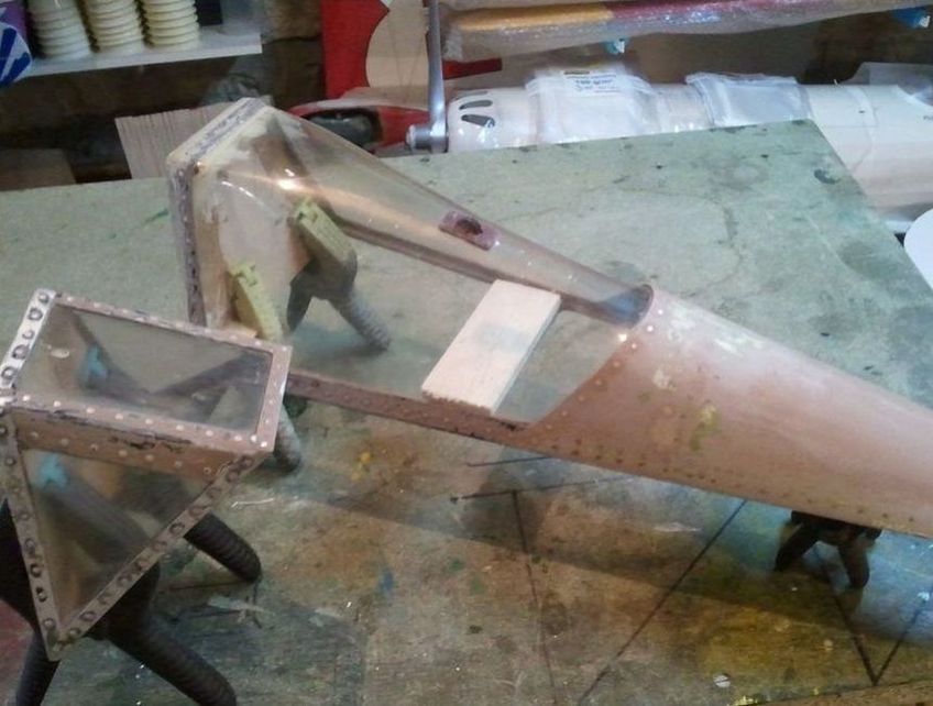 FW 190 3ème partie, moulage des montants de verrière FW 190 3ème partie, moulage des montants de verrière