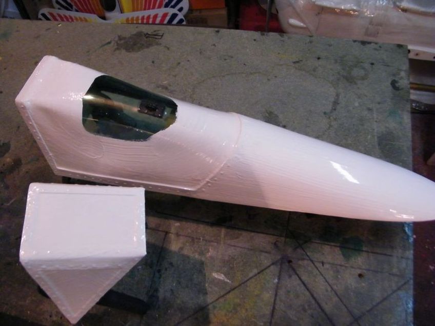 FW 190 3ème partie, moulage des montants de verrière FW 190 3ème partie, moulage des montants de verrière