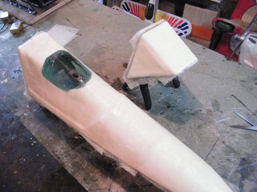 FW 190 3ème partie, moulage des montants de verrière FW 190 3ème partie, moulage des montants de verrière