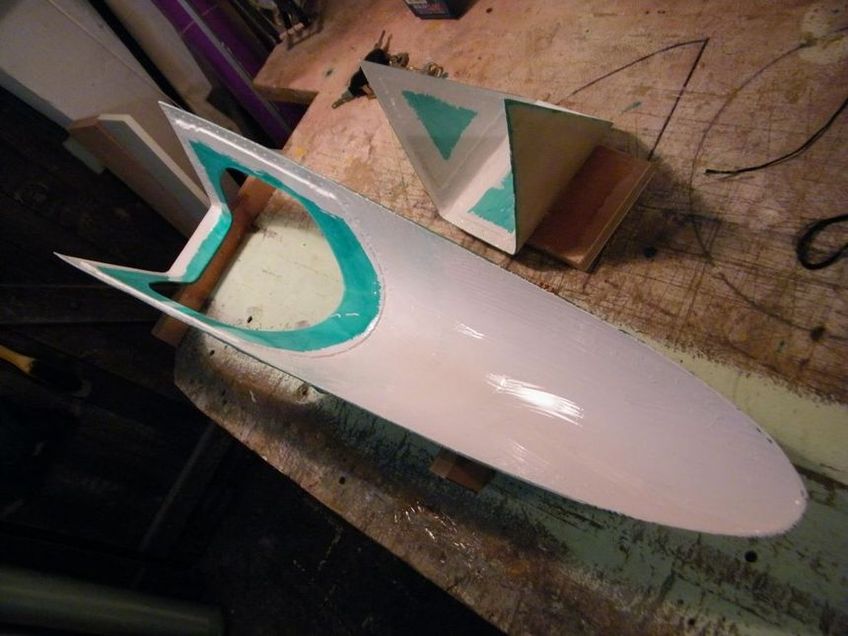 FW 190 3ème partie, moulage des montants de verrière FW 190 3ème partie, moulage des montants de verrière