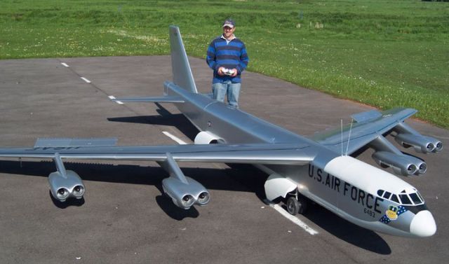 b52
