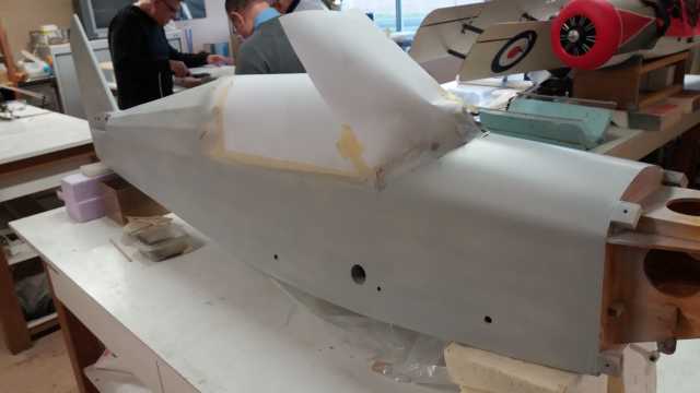appret-peinturecote-droit-fuselage