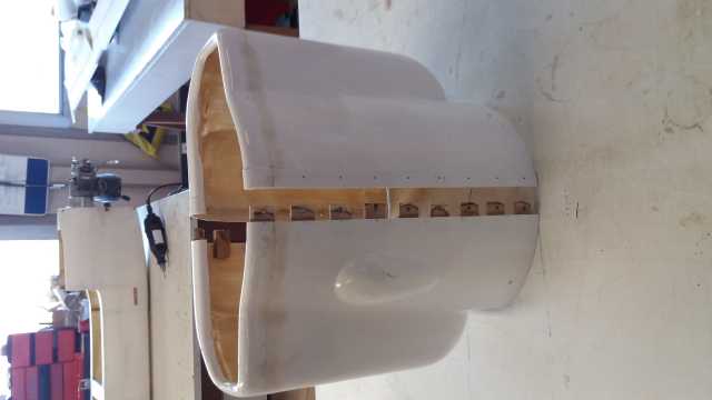 assemblage-capot-partie-haute
