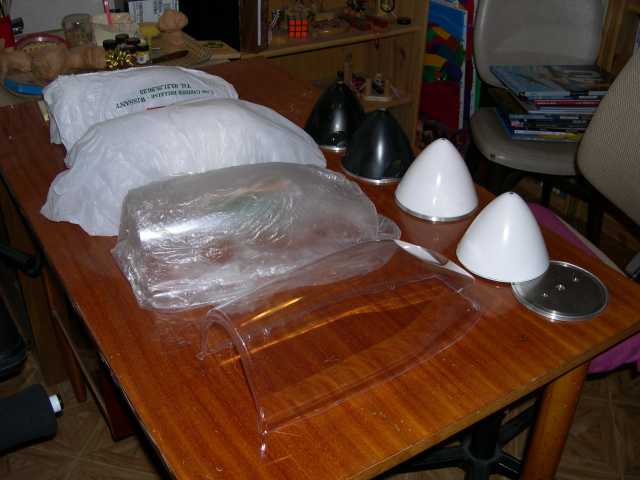 verrières réalisées chez RAR!! cones moulés en carbone sous vide par GW composite